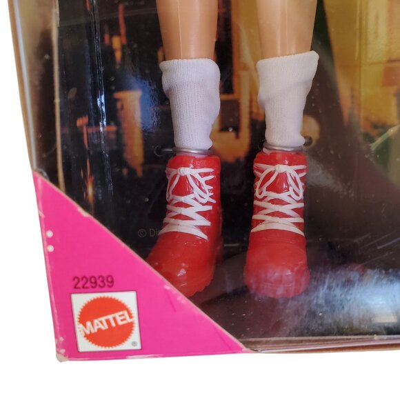 Vintage 1998 MATTEL Y2K Barbie Doll Fashion Disney World Map Collector 22939 - Picture 5 of 7